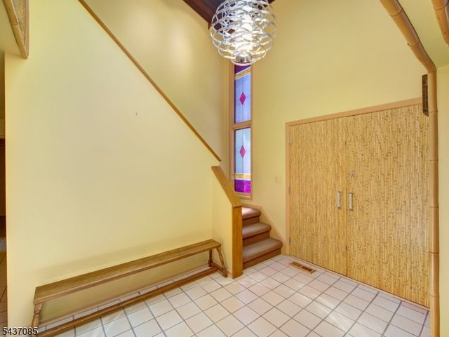943 Sunset Rdg, Bridgewater Twp., NJ 08807