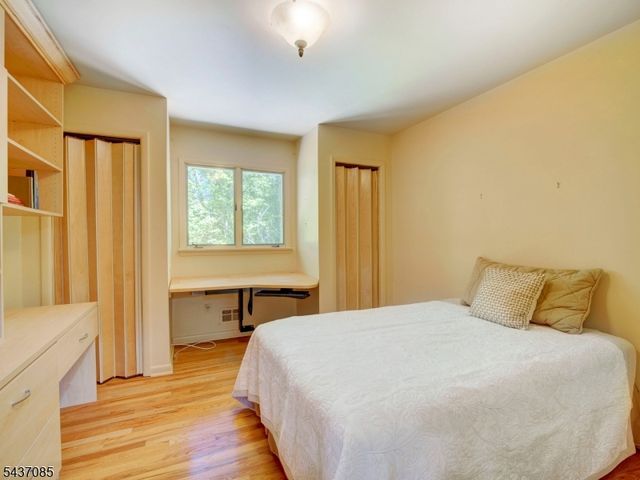 943 Sunset Rdg, Bridgewater Twp., NJ 08807