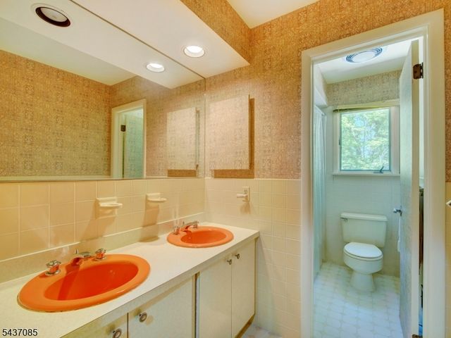 943 Sunset Rdg, Bridgewater Twp., NJ 08807