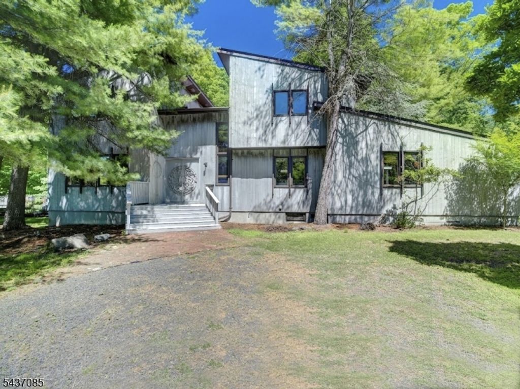 943 Sunset Rdg, Bridgewater Twp., NJ 08807