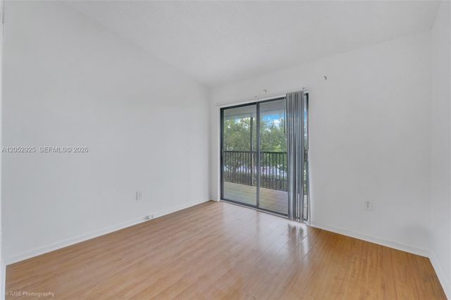 20681 NE 4th Place 203, Miami, FL 33179