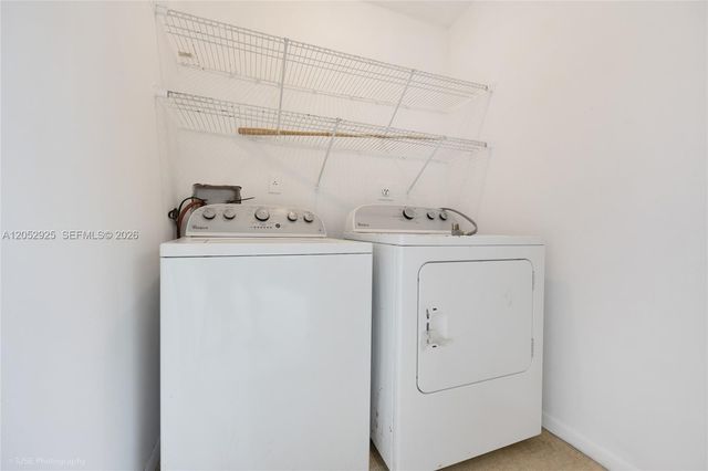 20681 NE 4th Place 203, Miami, FL 33179