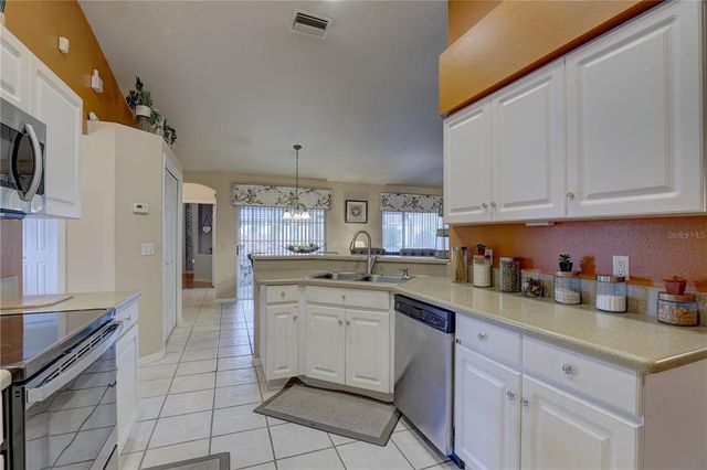 12805 RAYSBROOK DRIVE, Riverview, FL 33569