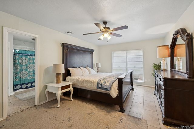 10351 Old Farm, San Antonio, TX 78245