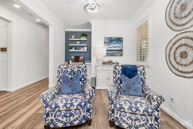 203 Ondarroa Court, Bakersfield, CA 93314