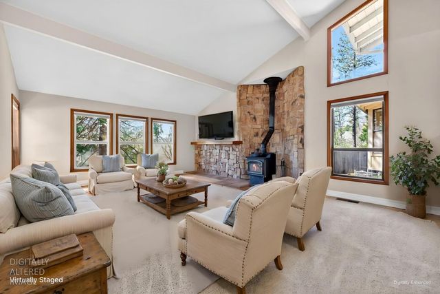 2017 Oak Hill Ln, Meadow Vista, CA 95722