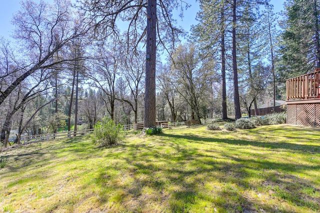 2017 Oak Hill Ln, Meadow Vista, CA 95722