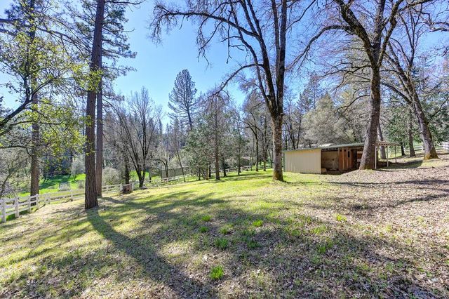2017 Oak Hill Ln, Meadow Vista, CA 95722