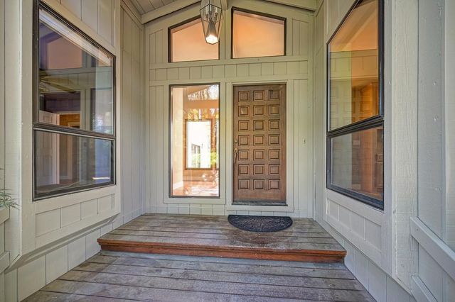 2017 Oak Hill Ln, Meadow Vista, CA 95722
