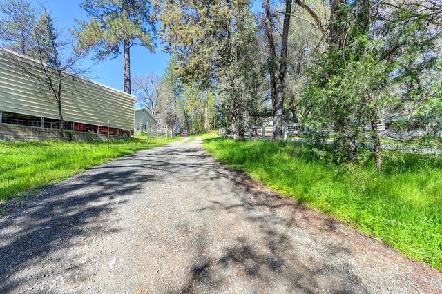 2017 Oak Hill Ln, Meadow Vista, CA 95722