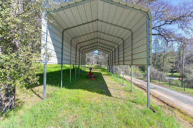 2017 Oak Hill Ln, Meadow Vista, CA 95722
