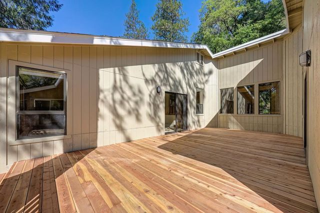2017 Oak Hill Ln, Meadow Vista, CA 95722
