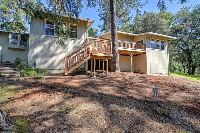 2017 Oak Hill Ln, Meadow Vista, CA 95722