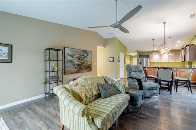 39 Dragoon Court, Rossville, GA 30741