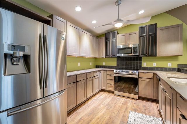 39 Dragoon Court, Rossville, GA 30741