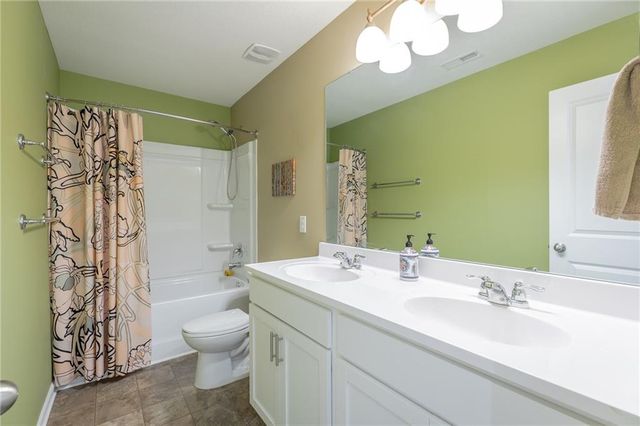 39 Dragoon Court, Rossville, GA 30741