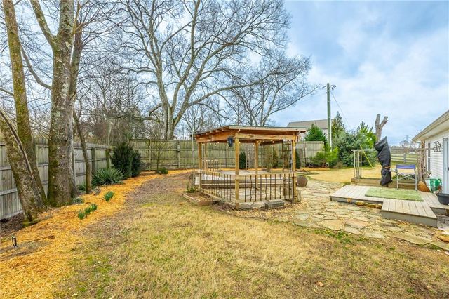 39 Dragoon Court, Rossville, GA 30741