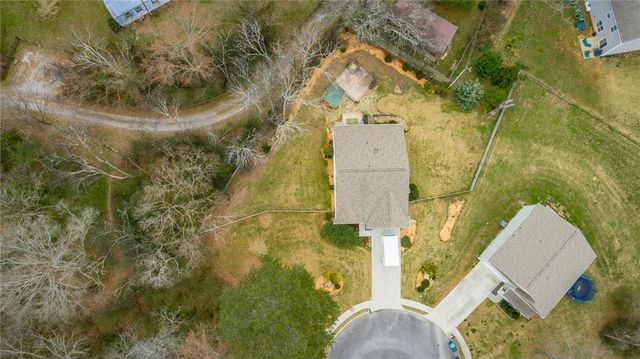 39 Dragoon Court, Rossville, GA 30741