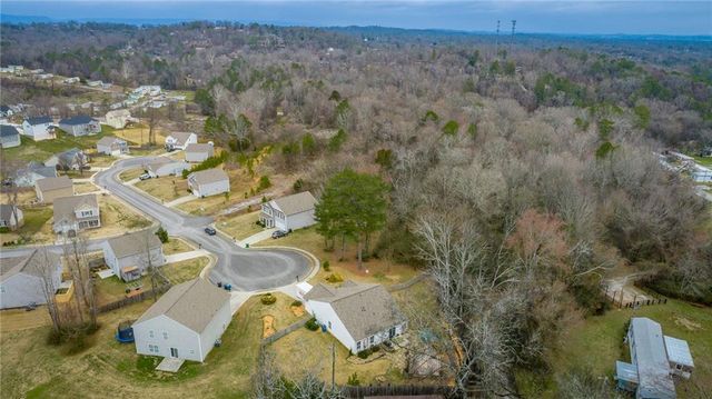 39 Dragoon Court, Rossville, GA 30741