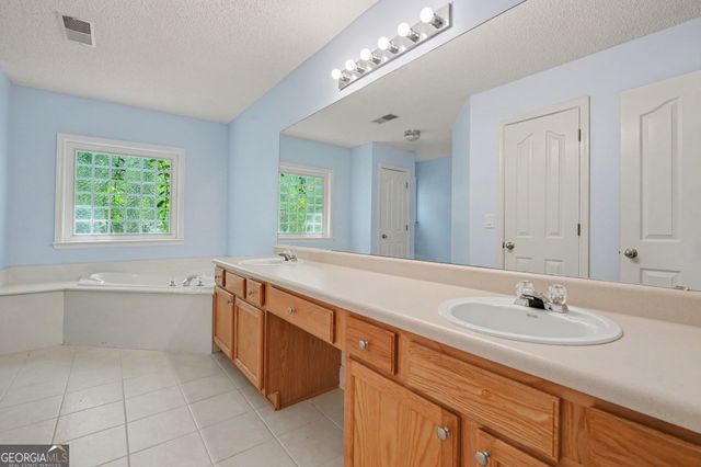 306 Park Chase Court, Griffin, GA 30224