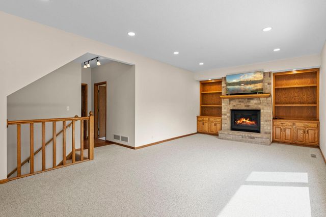 14361 Cormorant Way, Rosemount, MN 55068