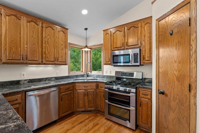 14361 Cormorant Way, Rosemount, MN 55068