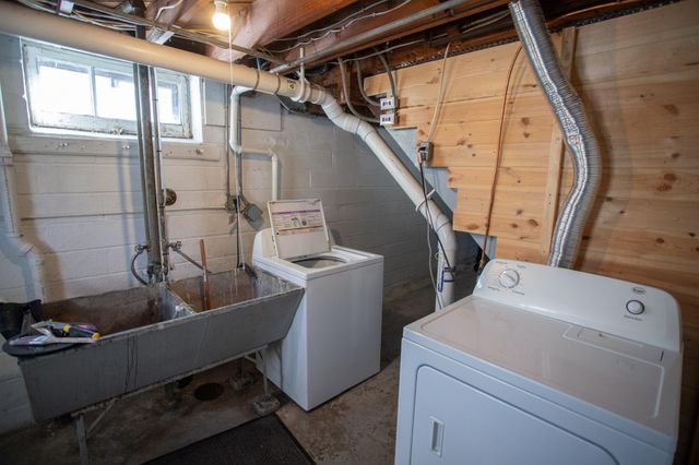 584 Pelham Boulevard, Saint Paul, MN 55104