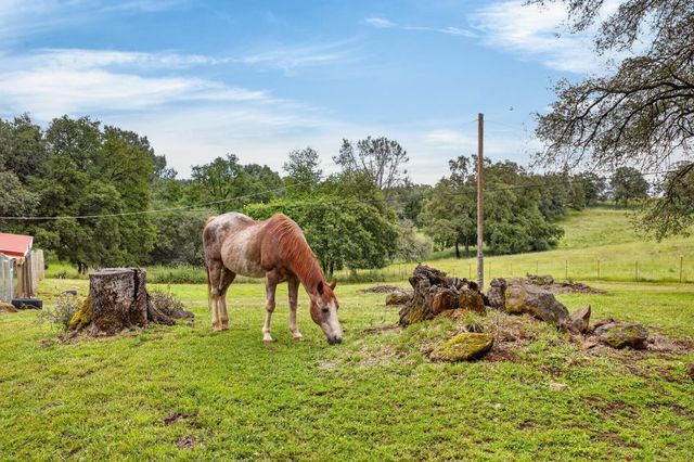 2476 Frontier Rd, Auburn, CA 95603