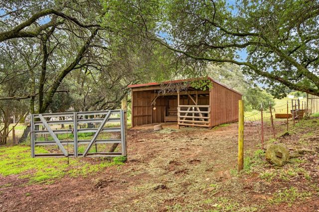 2476 Frontier Rd, Auburn, CA 95603