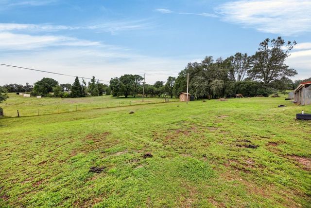 2476 Frontier Rd, Auburn, CA 95603