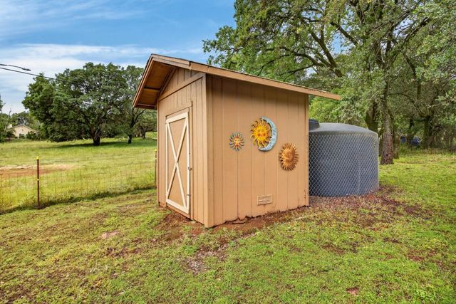 2476 Frontier Rd, Auburn, CA 95603