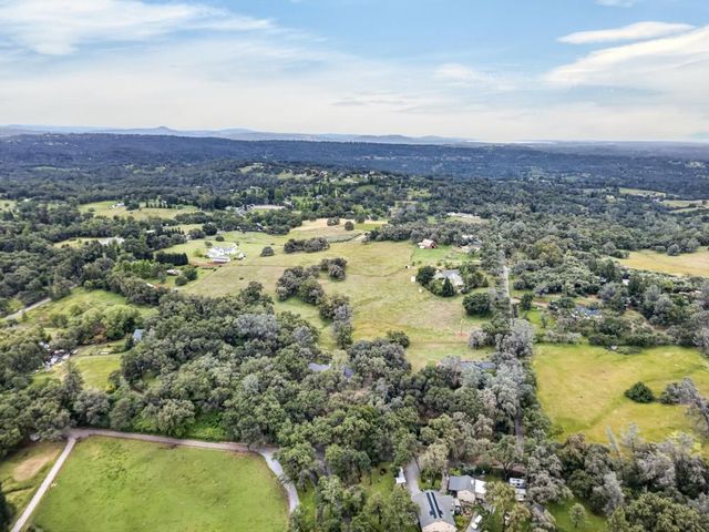 2476 Frontier Rd, Auburn, CA 95603