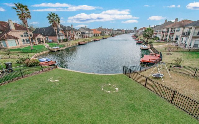 5322 Mornington Drive, Sugar Land, TX 77498