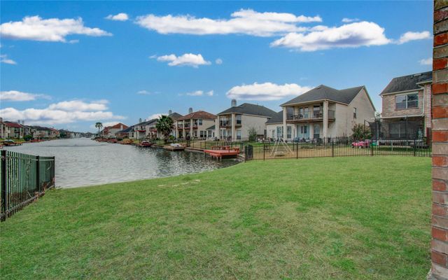 5322 Mornington Drive, Sugar Land, TX 77498