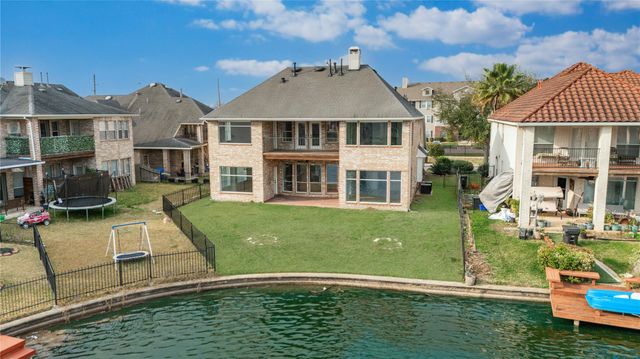 5322 Mornington Drive, Sugar Land, TX 77498