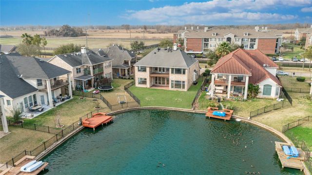 5322 Mornington Drive, Sugar Land, TX 77498