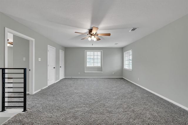 12744 Point Aquarius Boulevard, Willis, TX 77318
