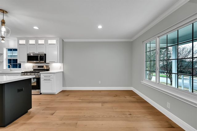 12744 Point Aquarius Boulevard, Willis, TX 77318