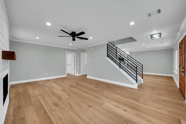 12744 Point Aquarius Boulevard, Willis, TX 77318