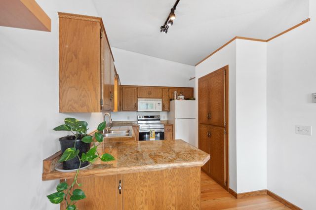 14797 Lower Endicott Way, Apple Valley, MN 55124