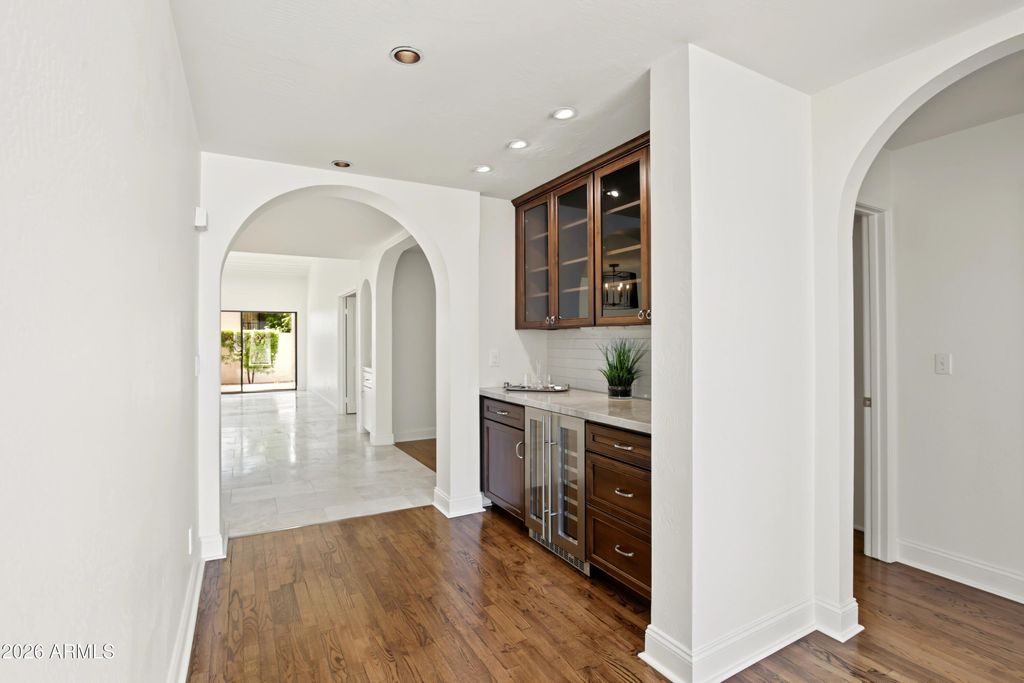 4438 E CAMELBACK Road 149, Phoenix, AZ 85018 — photo 4