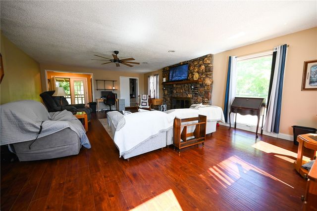216 Prestonwood, Harrison, AR 72601