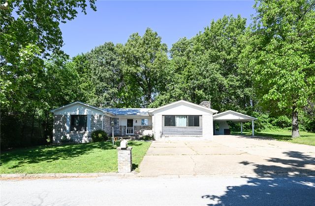 216 Prestonwood, Harrison, AR 72601