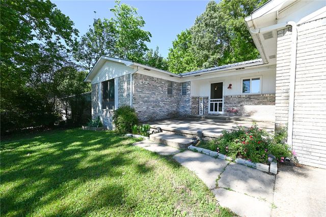 216 Prestonwood, Harrison, AR 72601