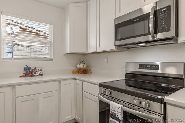 2439 S 123rd East Ave Avenue E, Tulsa, OK 74129