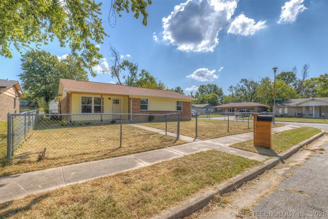 2439 S 123rd East Ave Avenue E, Tulsa, OK 74129