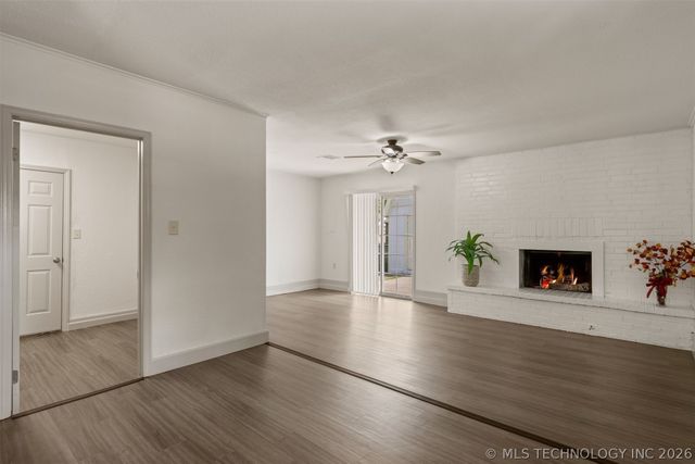 2439 S 123rd East Ave Avenue E, Tulsa, OK 74129