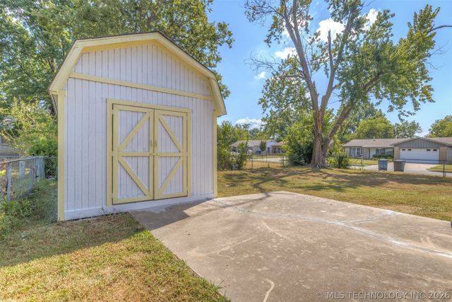 2439 S 123rd East Ave Avenue E, Tulsa, OK 74129