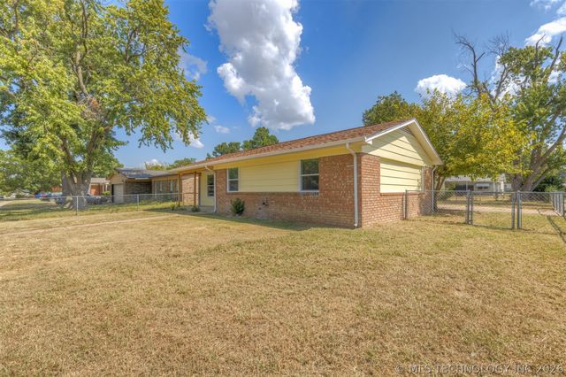2439 S 123rd East Ave Avenue E, Tulsa, OK 74129
