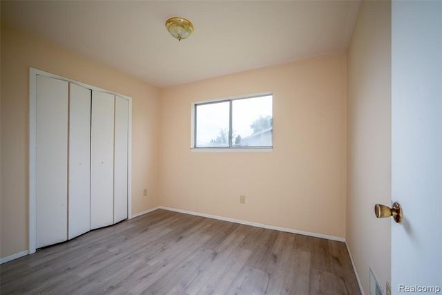 33711 Floyd Street, Clinton Township, MI 48035